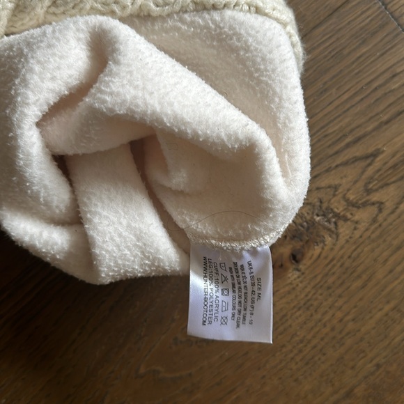 Hunter Two pairs of Hunter Tall Boot Socks/Inserts ML size. Ivory and Black - Picture 2 of 3